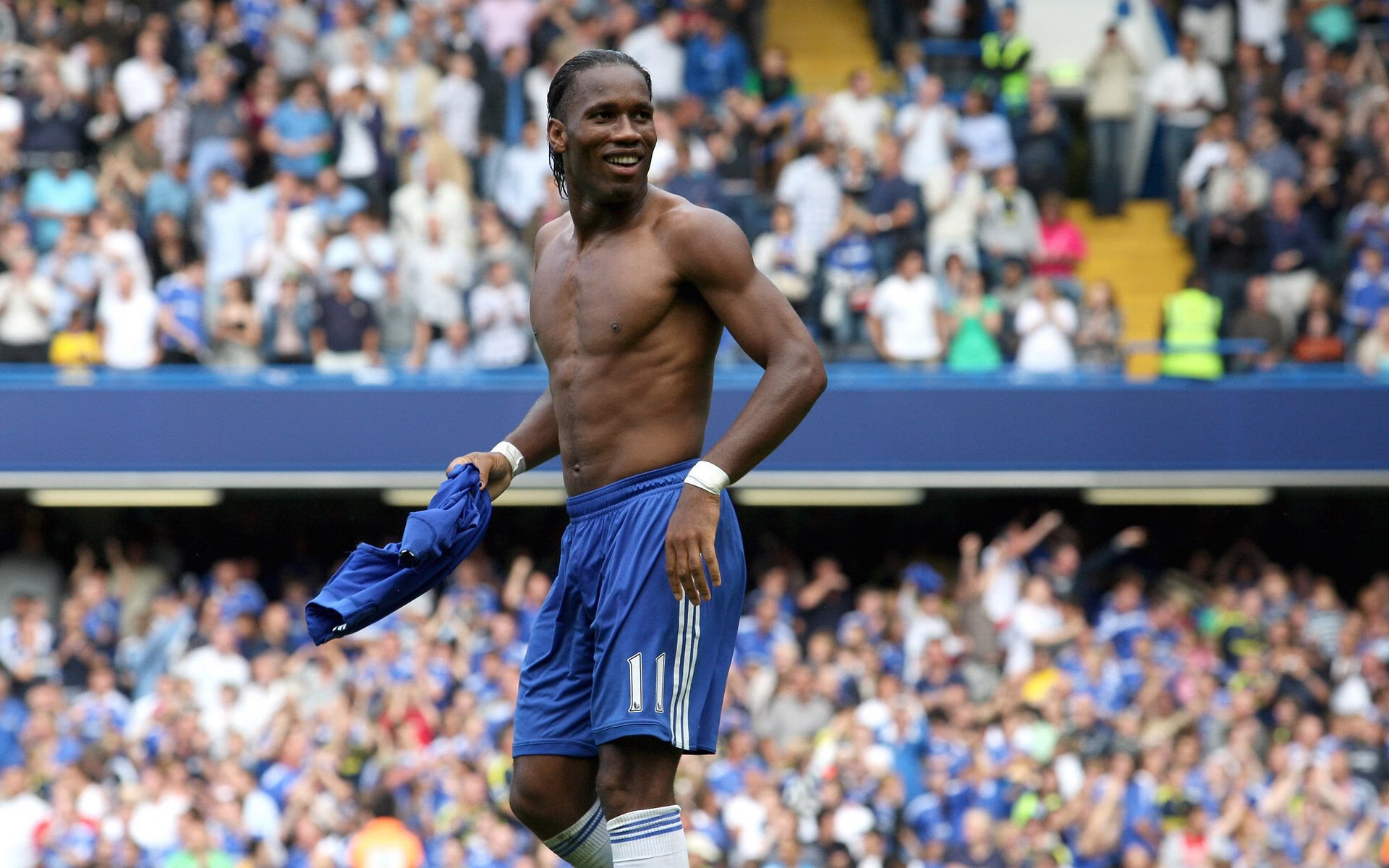 独行侠生死战取胜老鹰，德罗赞赛后评分拉满，孤胆英雄的终极证明