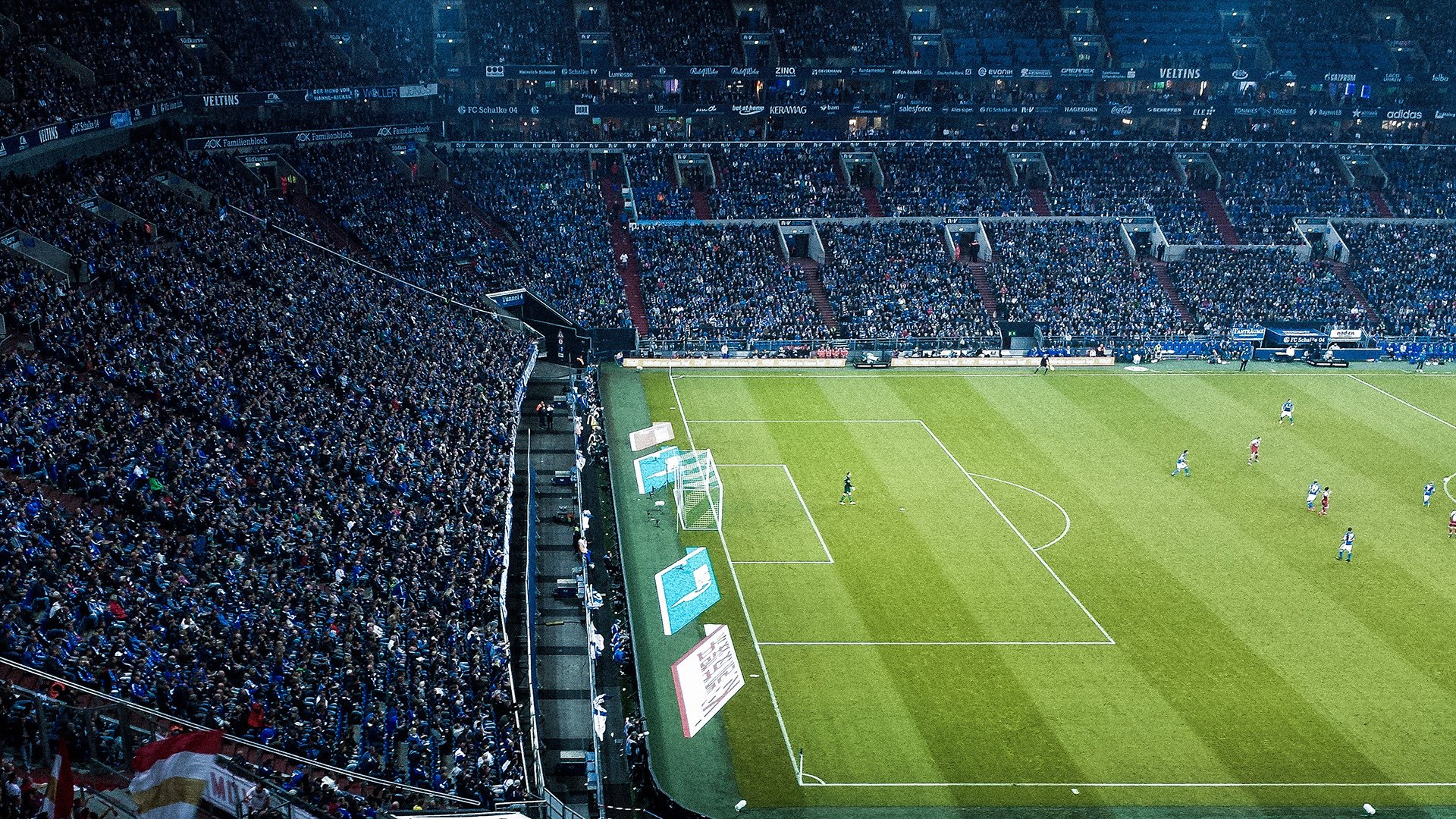 足球与乒乓的奇妙交响，法国铁骑完胜瑞典，奥恰洛夫展现绝对统治